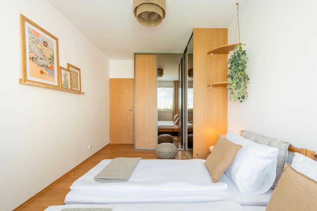 Duna Retreat: City Serenity Pozsony Kültér fotó