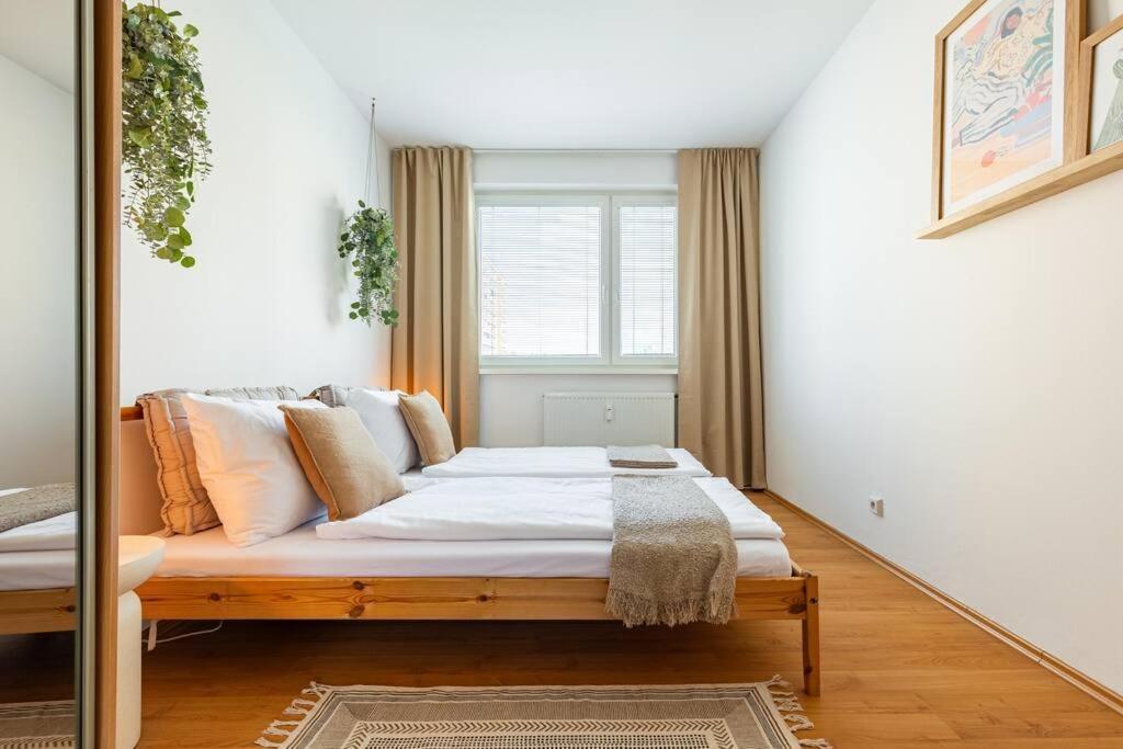 Duna Retreat: City Serenity Pozsony Kültér fotó